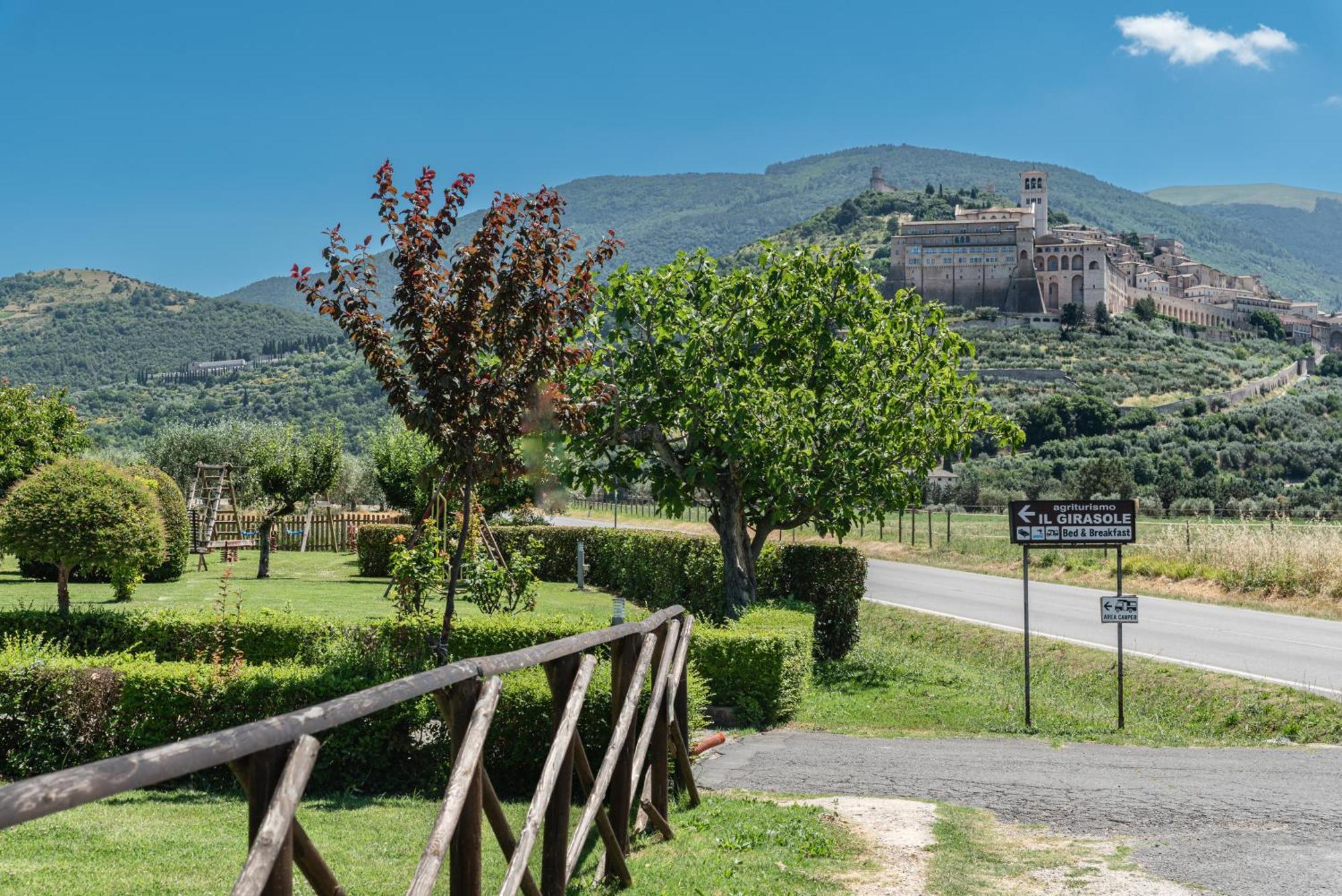Agriturismo Il Girasole Асизи Екстериор снимка