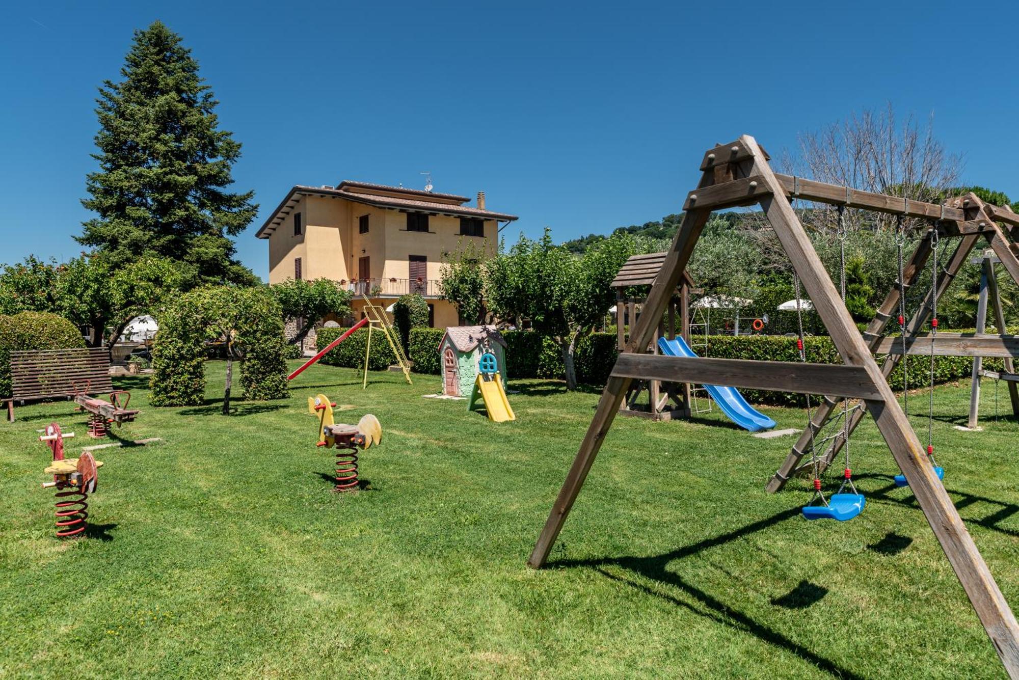 Agriturismo Il Girasole Асизи Екстериор снимка