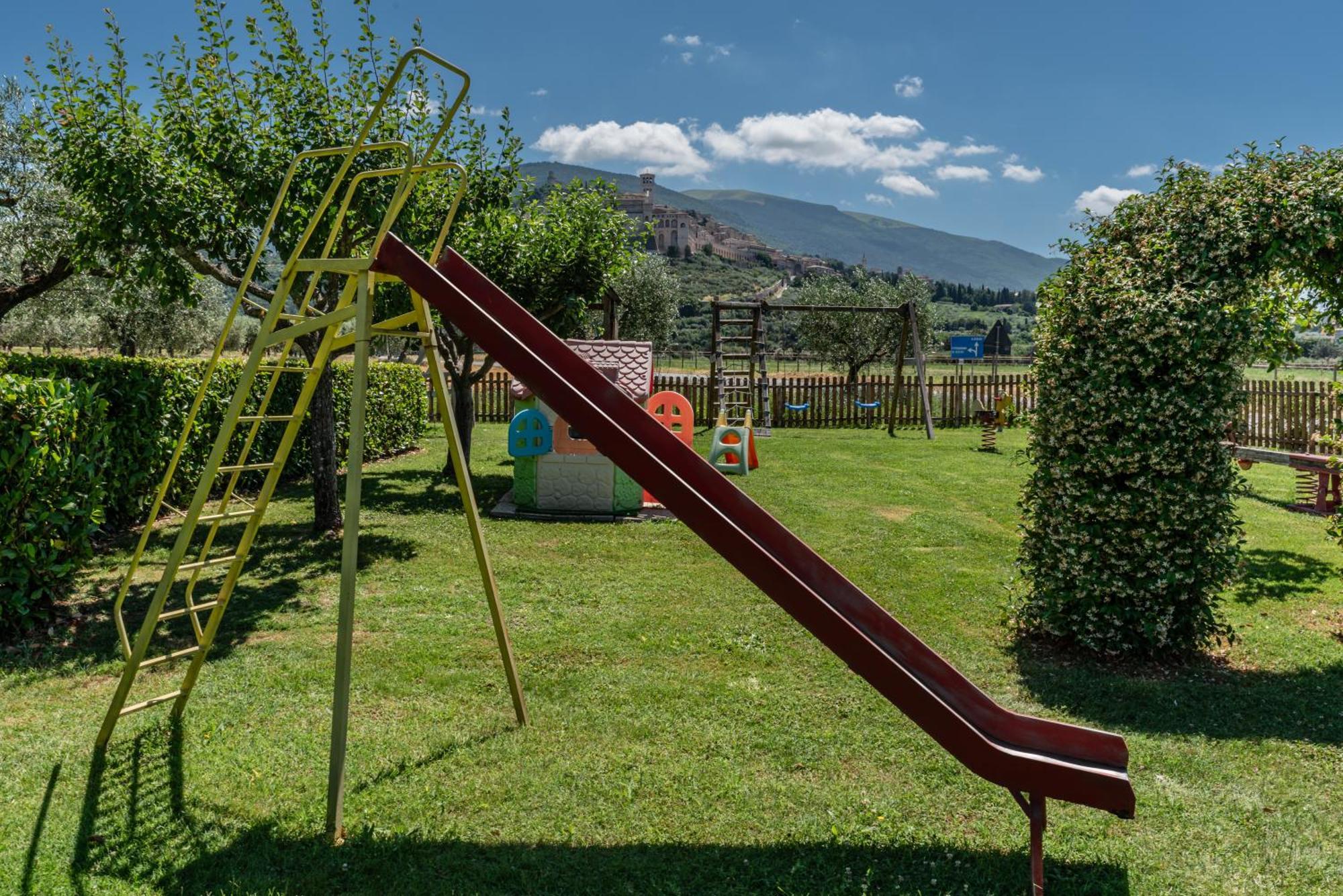 Agriturismo Il Girasole Асизи Екстериор снимка