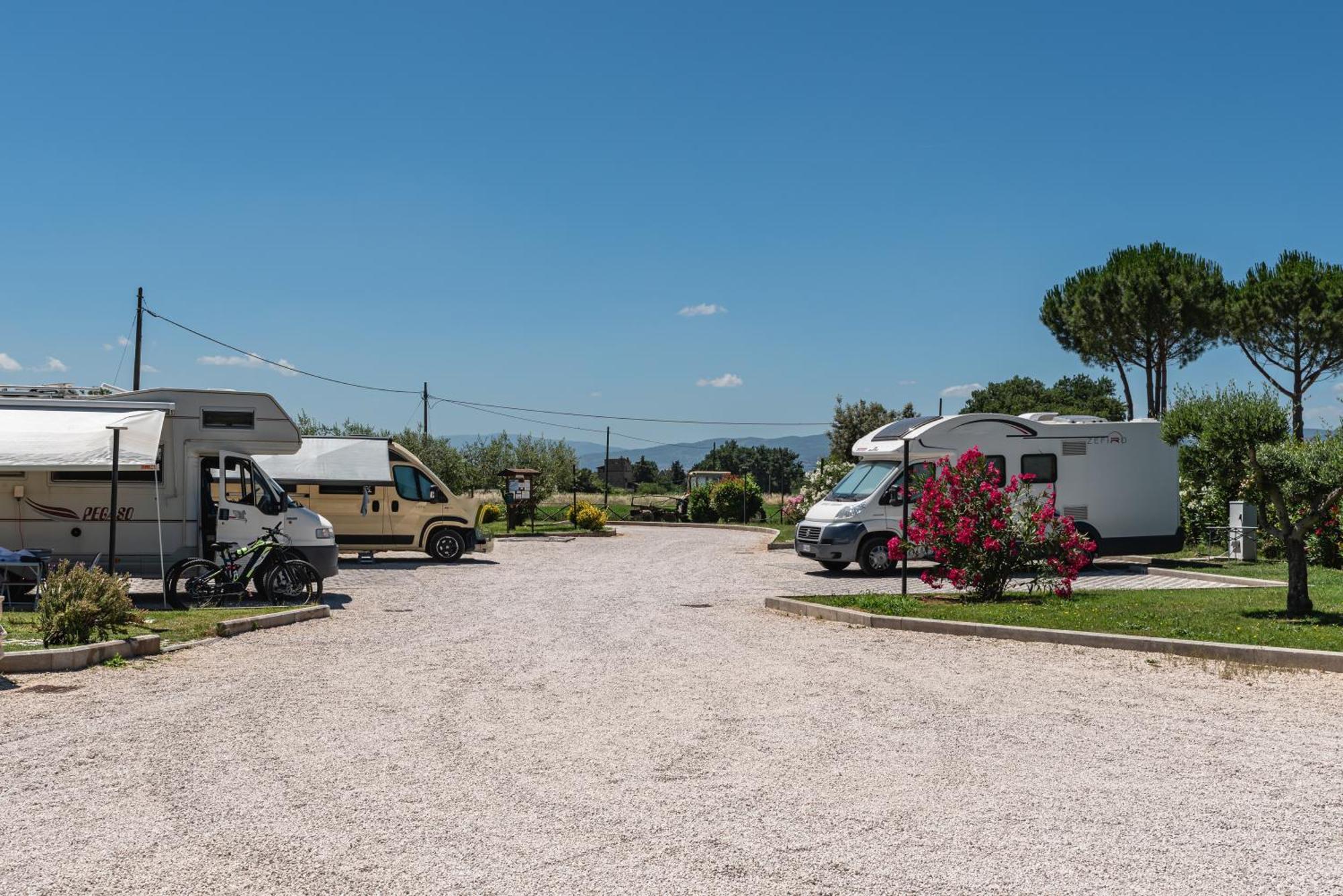 Agriturismo Il Girasole Асизи Екстериор снимка