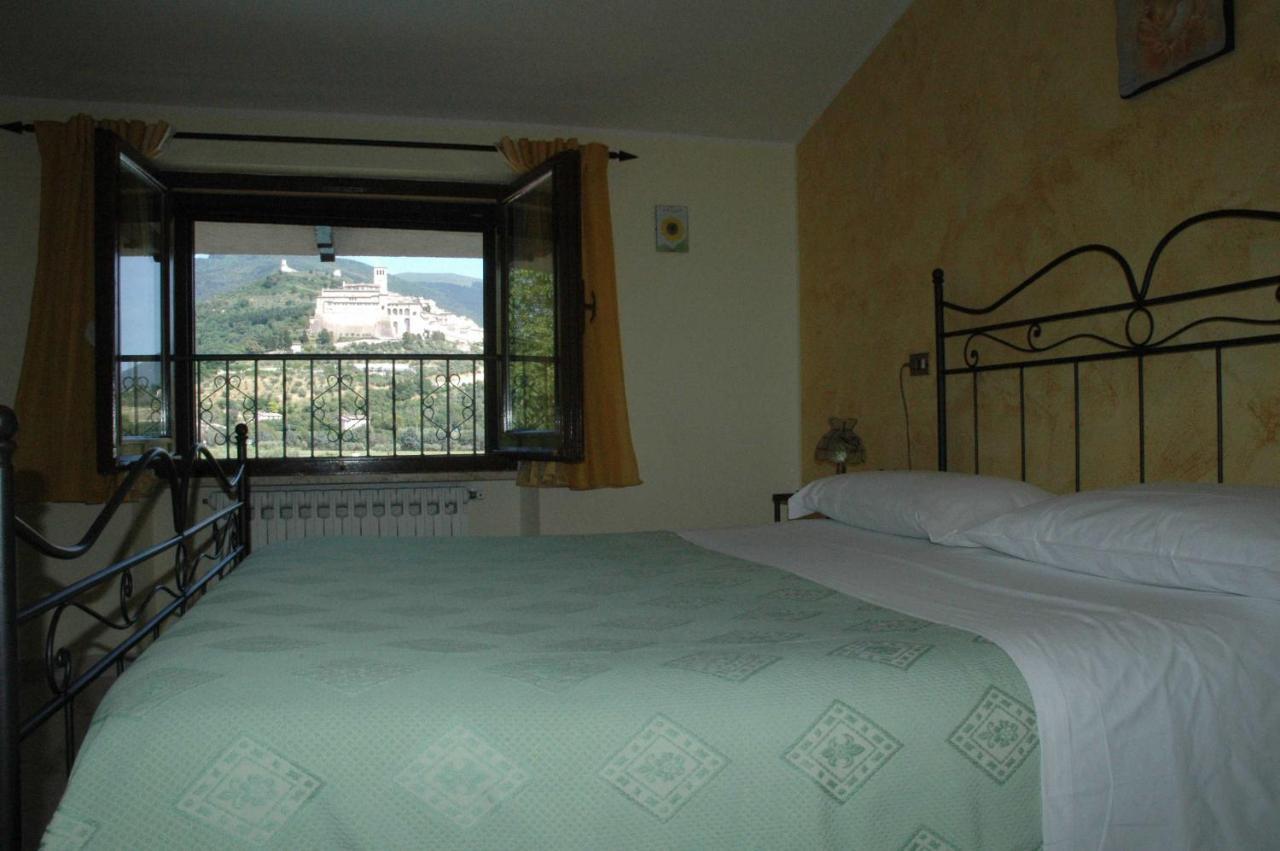 Agriturismo Il Girasole Асизи Екстериор снимка