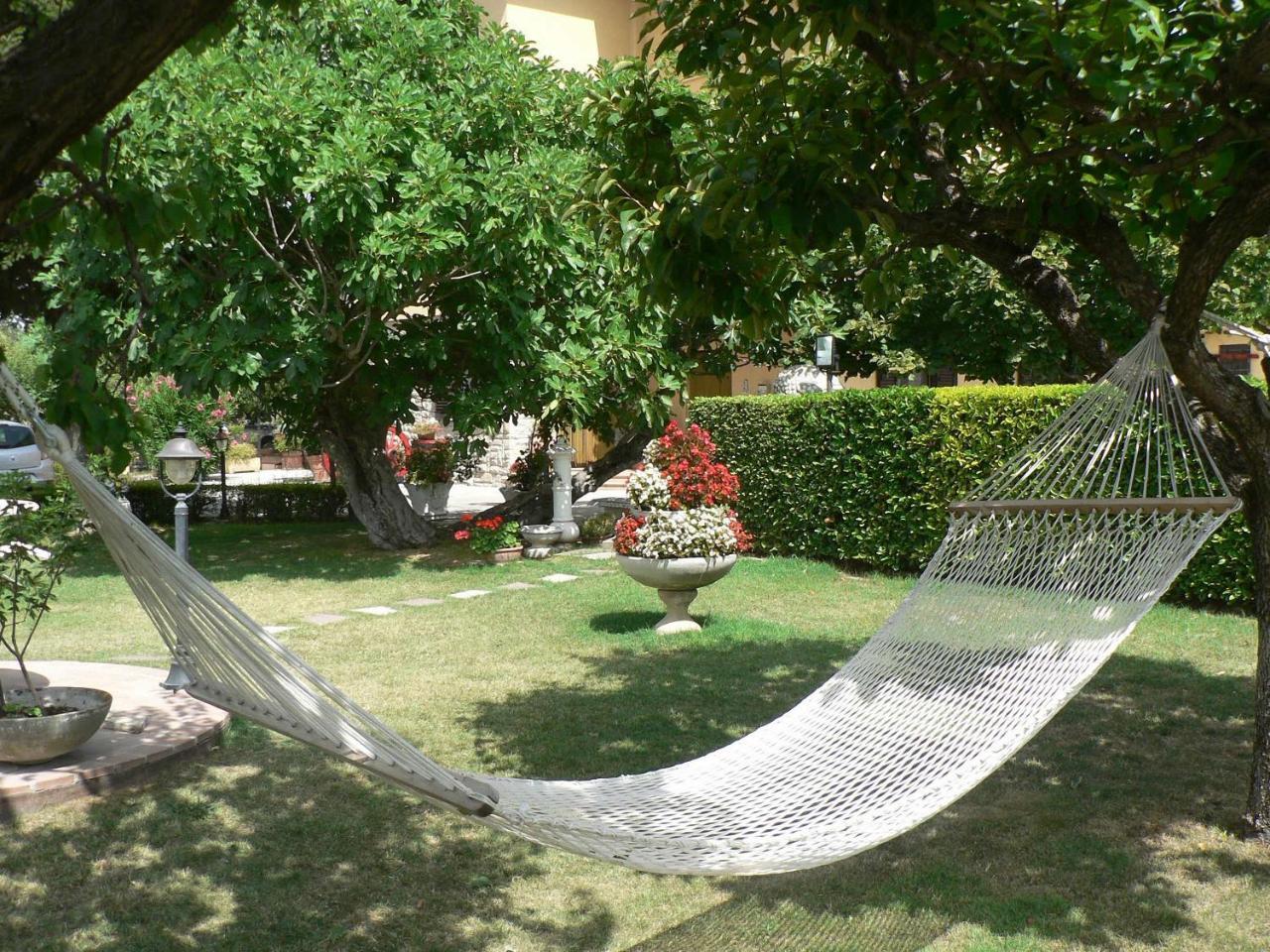Agriturismo Il Girasole Асизи Екстериор снимка